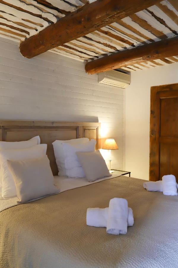 La Ferme De La Huppe Hotel Горд Екстериор снимка